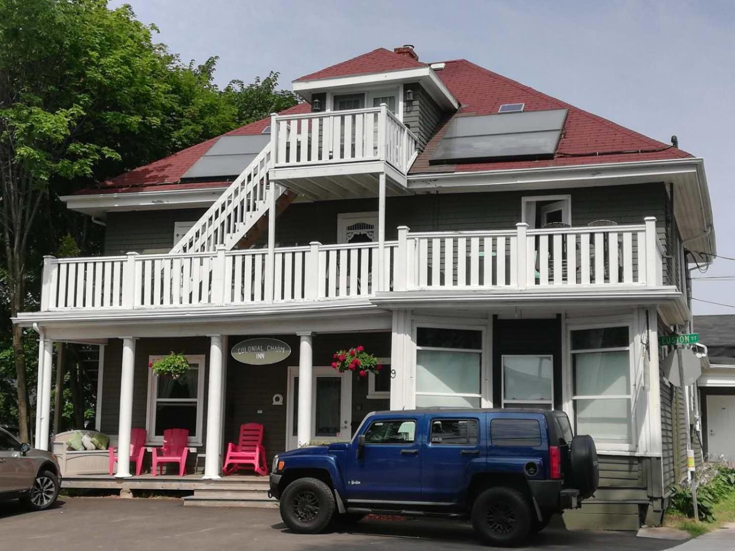 Colonial Charm Inn Bed & Breakfast Charlottetown Exterior photo