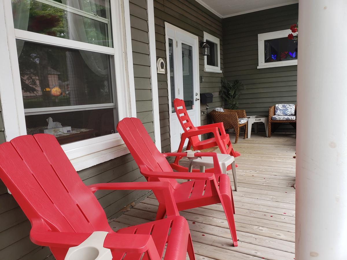 Colonial Charm Inn Bed & Breakfast Charlottetown Exterior photo